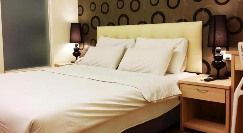 I-Hotel @ Johor Bahru Bagian luar foto